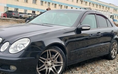 Mercedes-Benz E-Класс, 2005 год, 730 000 рублей, 1 фотография