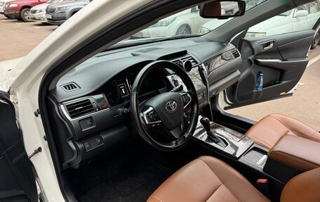 Toyota Camry, 2016 год, 1 600 000 рублей, 11 фотография