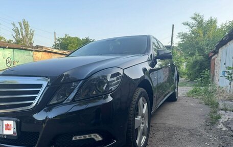 Mercedes-Benz E-Класс, 2011 год, 1 400 000 рублей, 9 фотография