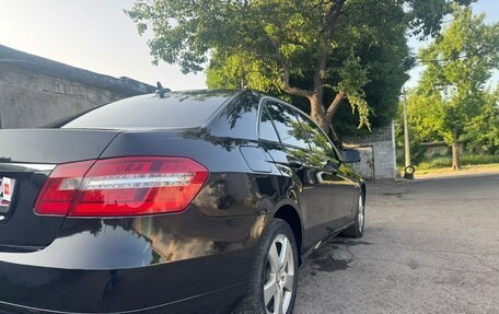 Mercedes-Benz E-Класс, 2011 год, 1 400 000 рублей, 7 фотография