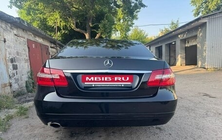 Mercedes-Benz E-Класс, 2011 год, 1 400 000 рублей, 6 фотография