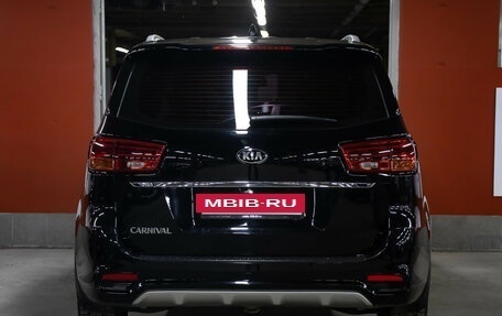 KIA Carnival III, 2018 год, 2 849 000 рублей, 6 фотография