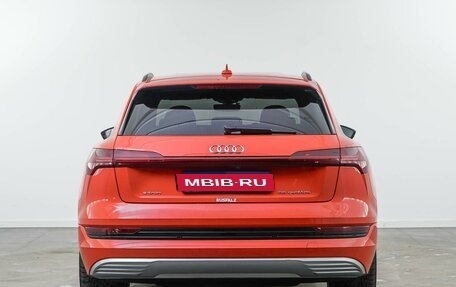 Audi e-tron I, 2018 год, 3 768 077 рублей, 4 фотография