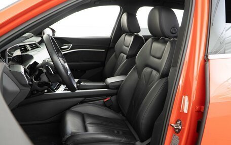 Audi e-tron I, 2018 год, 3 768 077 рублей, 13 фотография