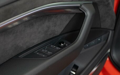 Audi e-tron I, 2018 год, 3 768 077 рублей, 24 фотография