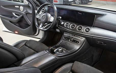 Mercedes-Benz E-Класс, 2018 год, 2 749 000 рублей, 11 фотография