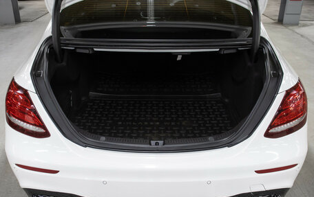 Mercedes-Benz E-Класс, 2018 год, 2 749 000 рублей, 10 фотография