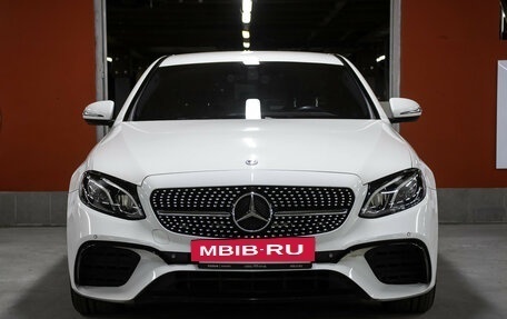 Mercedes-Benz E-Класс, 2018 год, 2 749 000 рублей, 2 фотография