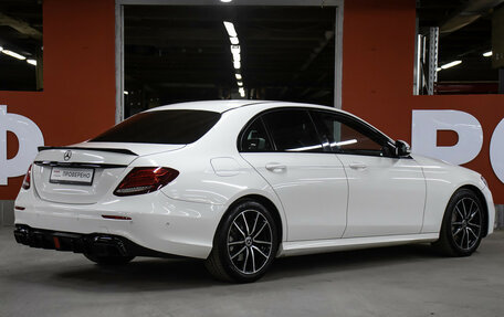 Mercedes-Benz E-Класс, 2018 год, 2 749 000 рублей, 5 фотография