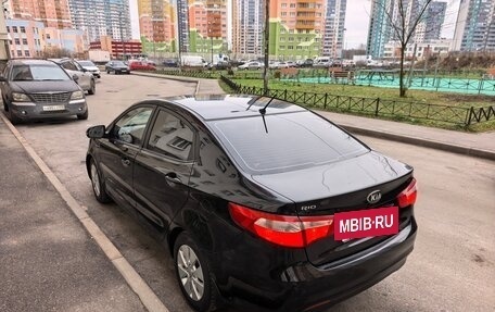 KIA Rio III рестайлинг, 2013 год, 690 000 рублей, 3 фотография