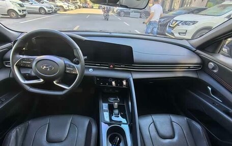 Hyundai Elantra, 2022 год, 1 290 032 рублей, 8 фотография