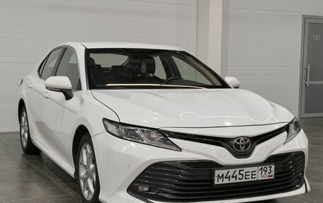 Toyota Camry, 2019 год, 2 200 000 рублей, 1 фотография