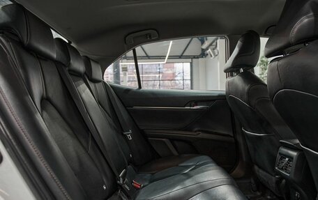 Toyota Camry, 2019 год, 2 200 000 рублей, 27 фотография