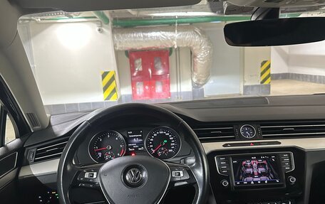 Volkswagen Passat B8 рестайлинг, 2017 год, 2 050 000 рублей, 11 фотография