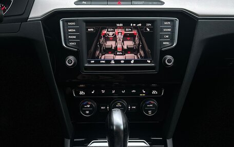 Volkswagen Passat B8 рестайлинг, 2017 год, 2 050 000 рублей, 14 фотография