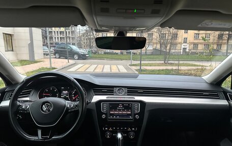 Volkswagen Passat B8 рестайлинг, 2017 год, 2 050 000 рублей, 22 фотография