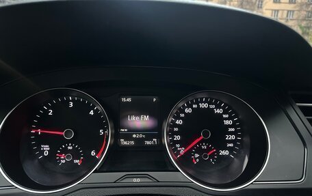 Volkswagen Passat B8 рестайлинг, 2017 год, 2 050 000 рублей, 23 фотография