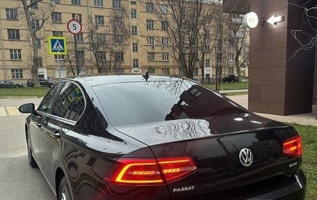 Volkswagen Passat B8 рестайлинг, 2017 год, 2 050 000 рублей, 26 фотография