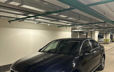 Volkswagen Passat B8 рестайлинг, 2017 год, 2 050 000 рублей, 39 фотография