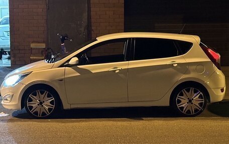 Hyundai Solaris II рестайлинг, 2016 год, 660 000 рублей, 2 фотография