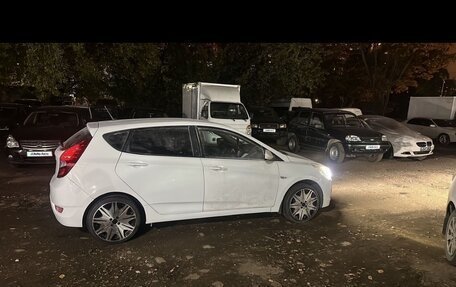 Hyundai Solaris II рестайлинг, 2016 год, 660 000 рублей, 3 фотография