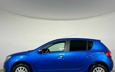 Renault Sandero II рестайлинг, 2018 год, 940 000 рублей, 2 фотография
