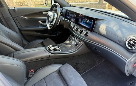 Mercedes-Benz E-Класс, 2020 год, 4 535 000 рублей, 8 фотография