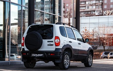 Chevrolet Niva I рестайлинг, 2018 год, 730 000 рублей, 2 фотография