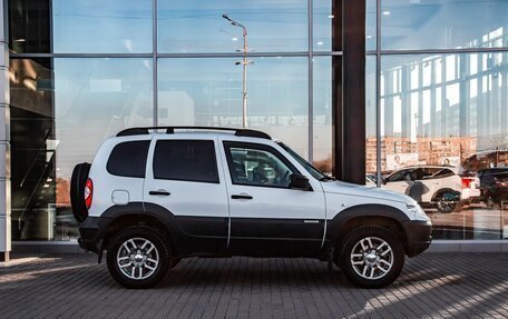 Chevrolet Niva I рестайлинг, 2018 год, 730 000 рублей, 8 фотография