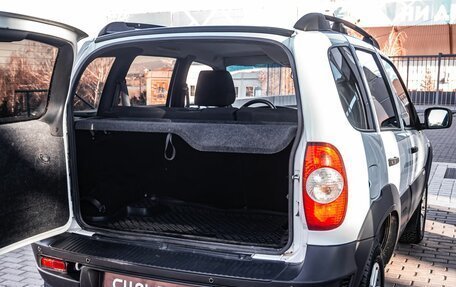 Chevrolet Niva I рестайлинг, 2018 год, 730 000 рублей, 19 фотография