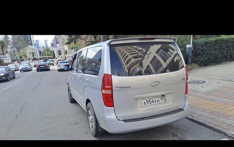 Hyundai Grand Starex Grand Starex I рестайлинг 2, 2008 год, 1 350 000 рублей, 3 фотография