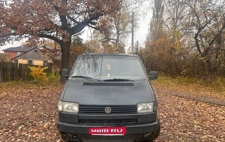 Volkswagen Caravelle T4, 1992 год, 370 000 рублей, 2 фотография