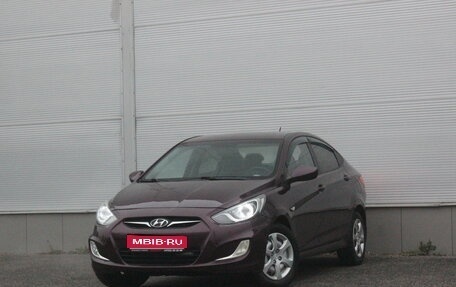 Hyundai Solaris II рестайлинг, 2012 год, 737 000 рублей, 1 фотография