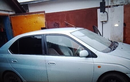 Toyota Prius IV XW50, 1999 год, 160 000 рублей, 5 фотография