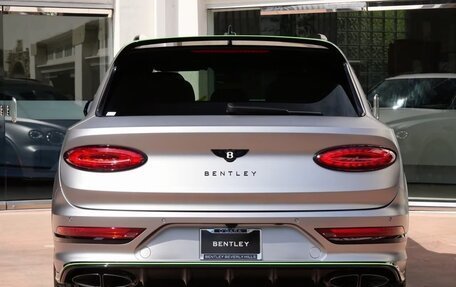 Bentley Bentayga I, 2025 год, 39 500 000 рублей, 6 фотография