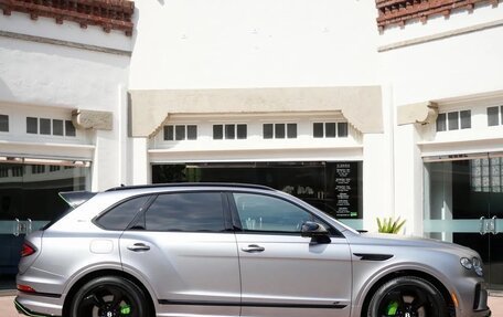 Bentley Bentayga I, 2025 год, 39 500 000 рублей, 4 фотография