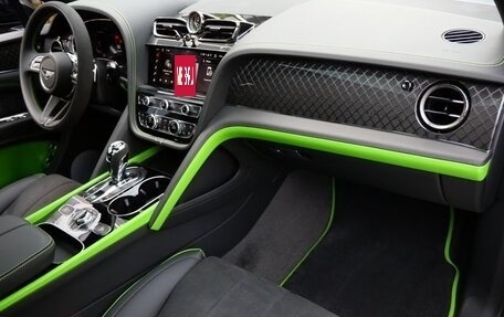 Bentley Bentayga I, 2025 год, 39 500 000 рублей, 15 фотография