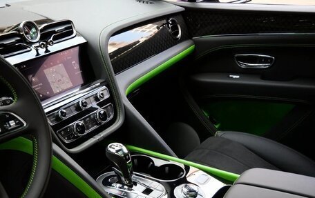 Bentley Bentayga I, 2025 год, 39 500 000 рублей, 11 фотография