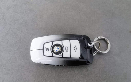 BMW 3 серия, 2013 год, 1 600 000 рублей, 12 фотография