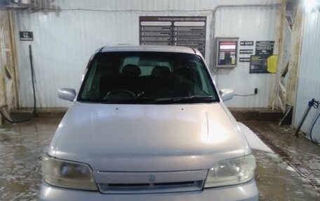 Nissan Cube II, 2001 год, 215 000 рублей, 2 фотография