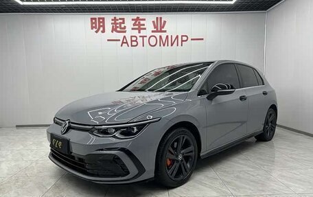 Volkswagen Golf VIII, 2022 год, 2 050 000 рублей, 1 фотография