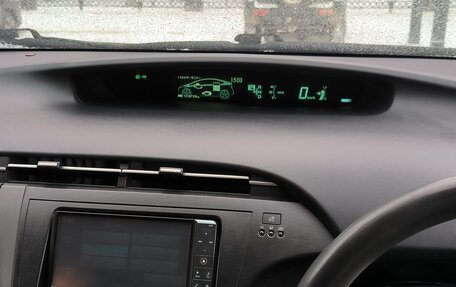 Toyota Prius, 2010 год, 890 000 рублей, 11 фотография