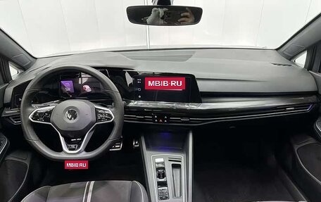 Volkswagen Golf VIII, 2022 год, 2 050 000 рублей, 8 фотография