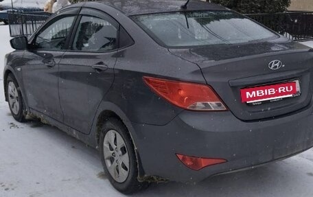 Hyundai Solaris II рестайлинг, 2015 год, 670 000 рублей, 4 фотография