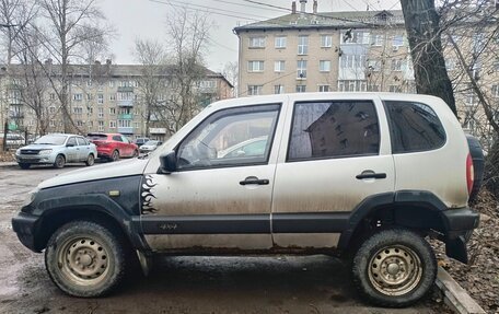 Chevrolet Niva I рестайлинг, 2006 год, 165 000 рублей, 3 фотография