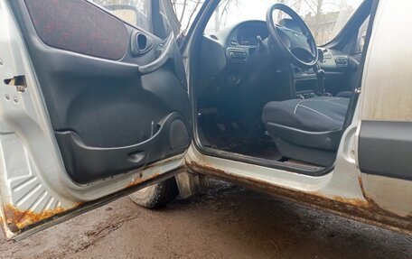 Chevrolet Niva I рестайлинг, 2006 год, 165 000 рублей, 10 фотография