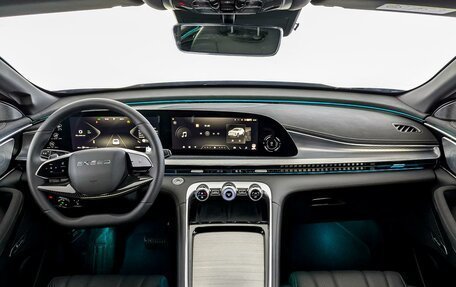 CheryExeed TXL, 2024 год, 3 800 000 рублей, 10 фотография