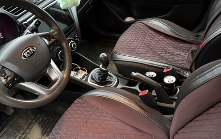 KIA Rio III рестайлинг, 2013 год, 780 000 рублей, 5 фотография