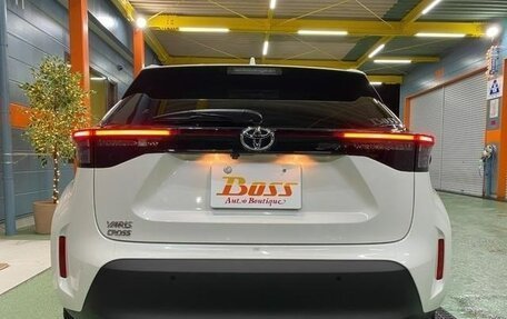 Toyota Yaris Cross, 2021 год, 1 607 000 рублей, 6 фотография