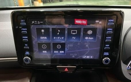 Toyota Yaris Cross, 2021 год, 1 607 000 рублей, 13 фотография